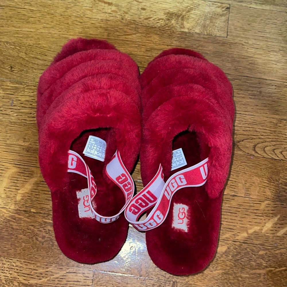 UGG Womens fluff slide slippers